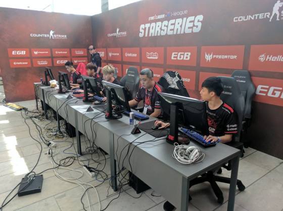 的赛季中 的赛季中