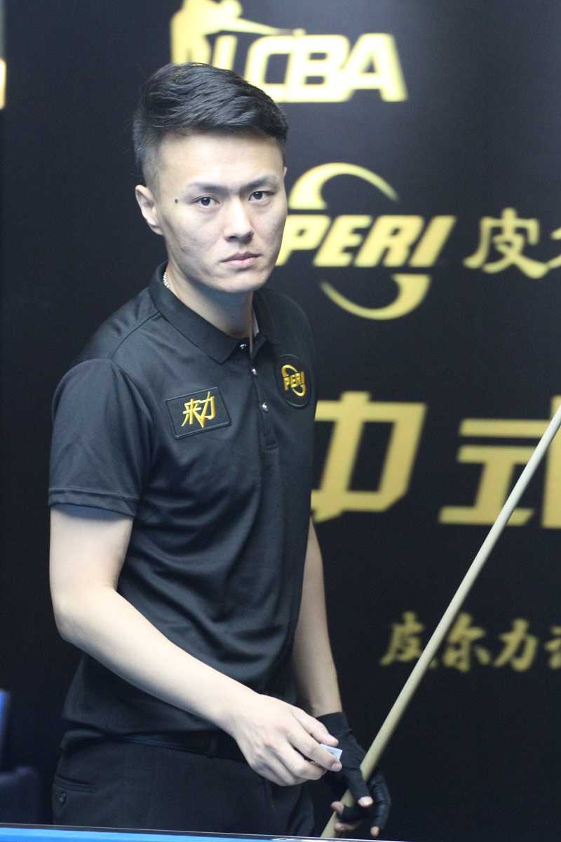 冰雪中悄然 冰雪中悄然