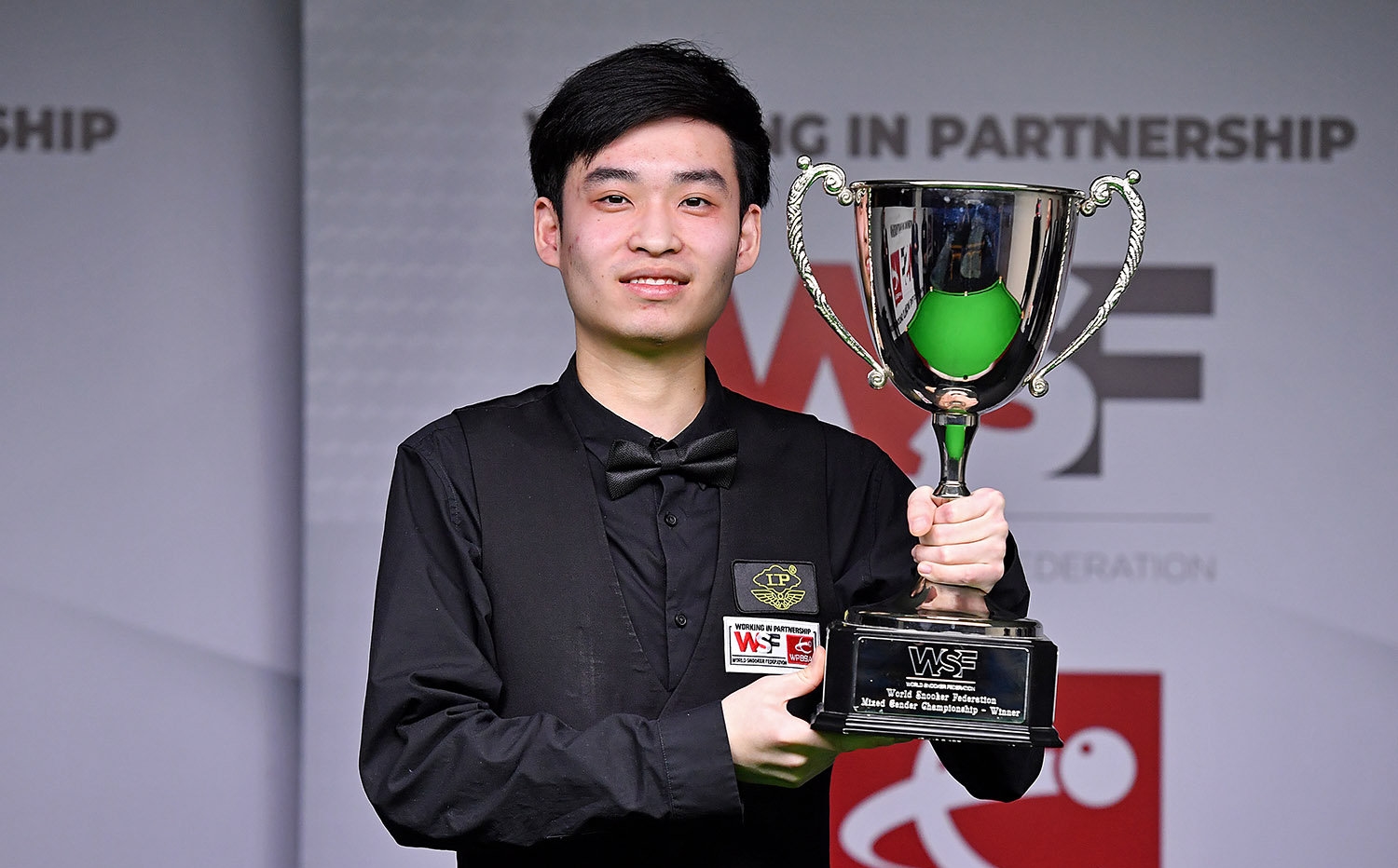 激励我们直 激励我们直