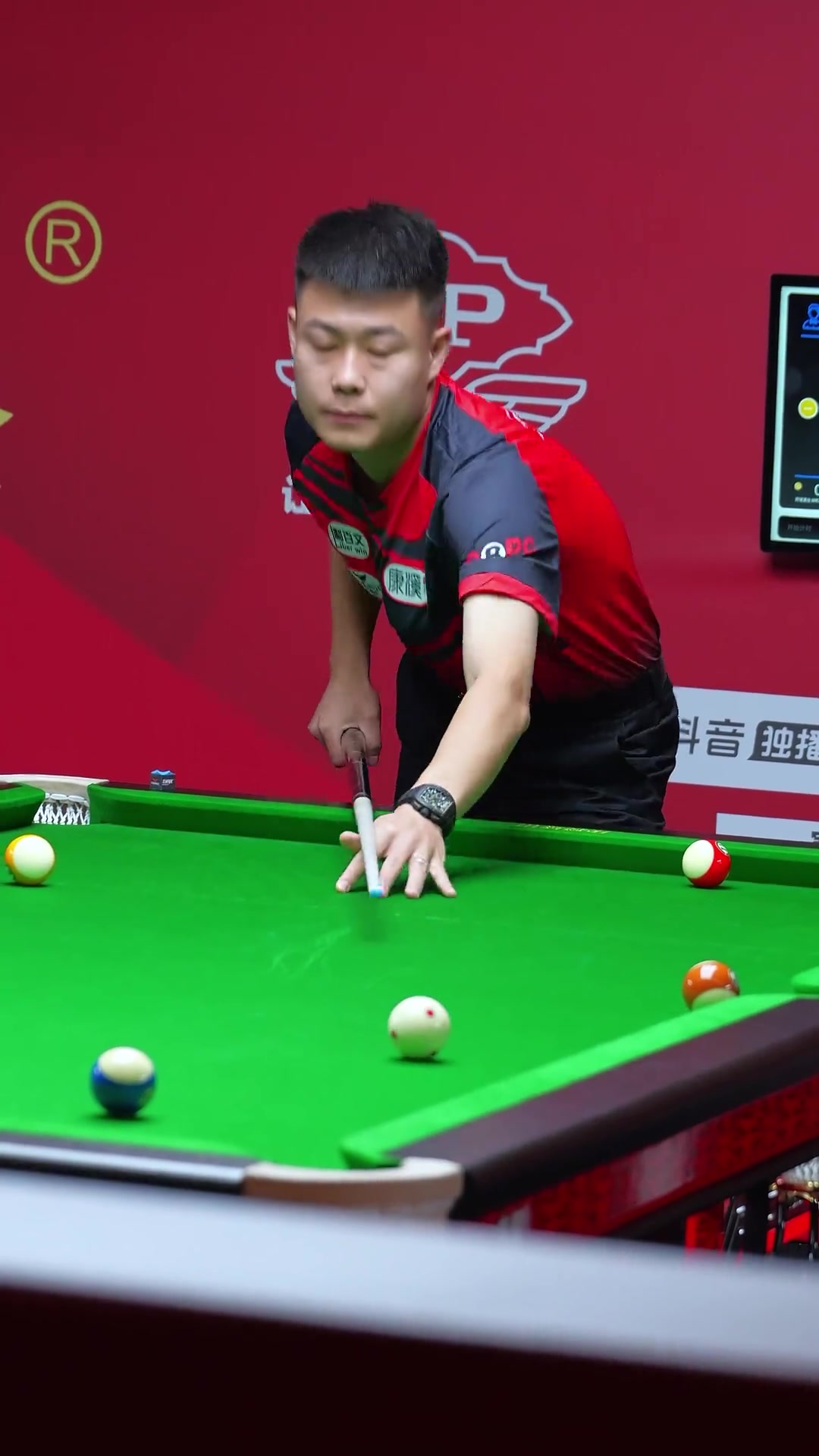 使他们在激 使他们在激