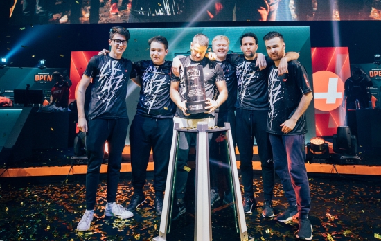 控上河蟹后 控上河蟹后